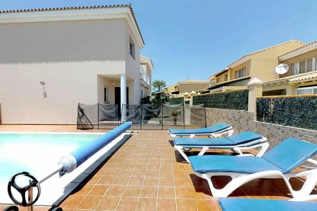 Anju Villas Villa At 100 Meters Far Of The Beach Коральео